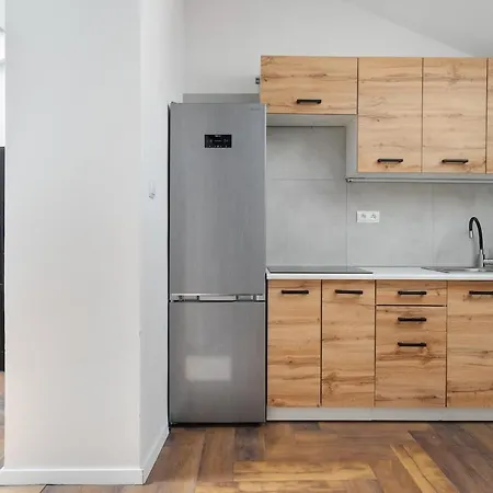 Close Apartman Varsó